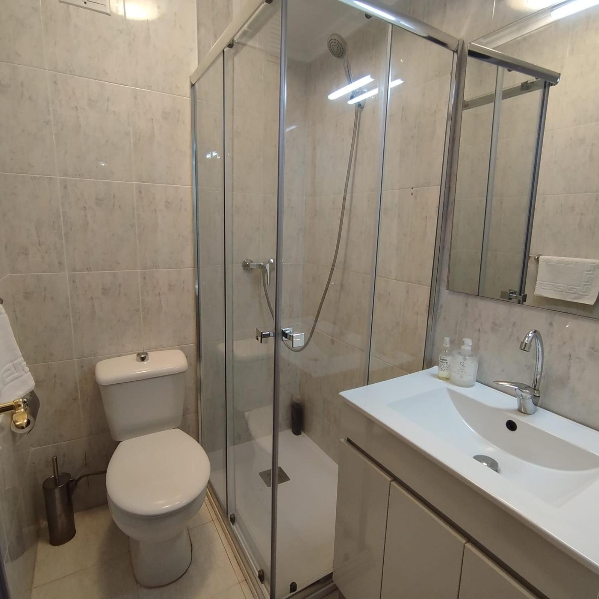 Quedate En Casa Titi Santander Esterno foto
